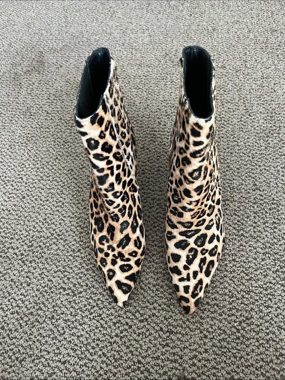 NWT Veronica beard booties